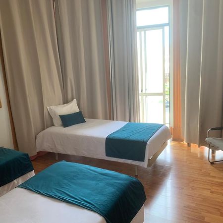 Residencial Roxi Hotel Lisboa Екстериор снимка